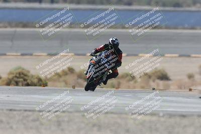 media/Oct-02-2025-Racers Edge (Thu) [[2c91cb6ab3]]/3-B Group/Session 2-Turn 14 (11am)/